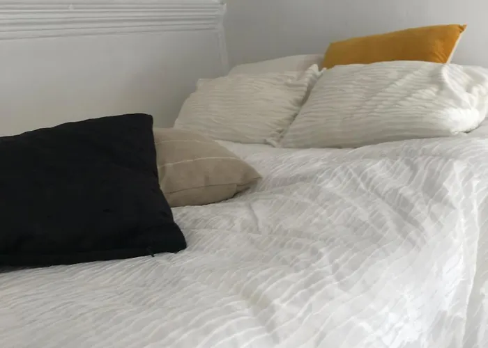 Elegant Studio Apartment In Down Town Helsinki