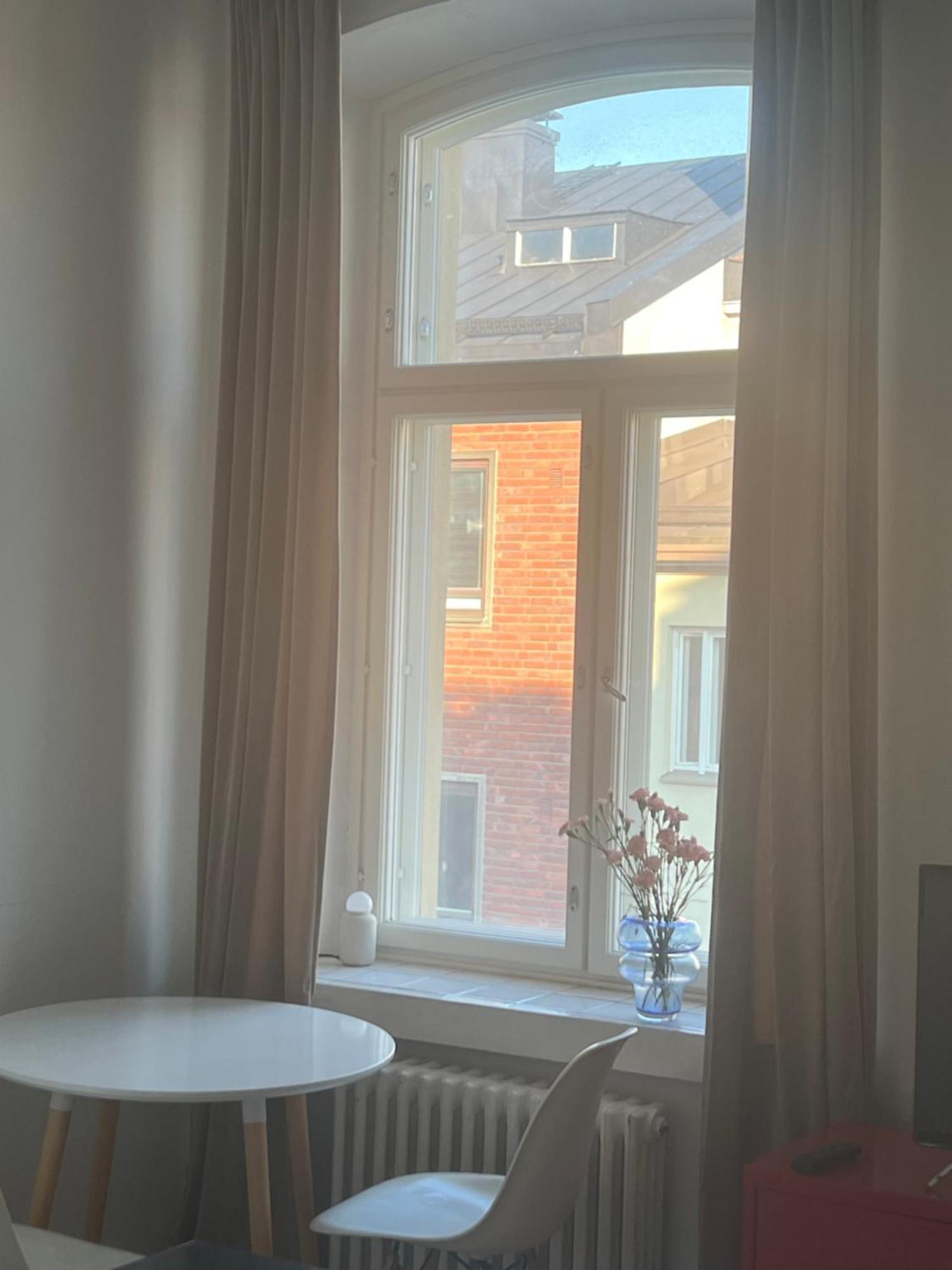 Elegant In Down Town Apartment